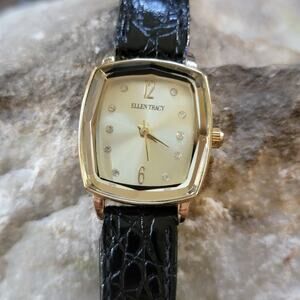 Vintage Hamilton Square Gold Watch Crocodile Calf Strap Elegant Ladies Quartz